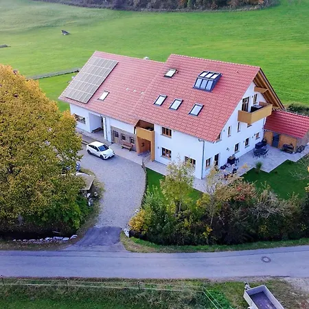 Baumkrone Im Happy Allgaeu - 2-stoeckige Mit Wohnnetz Leutkirch im Allgäu